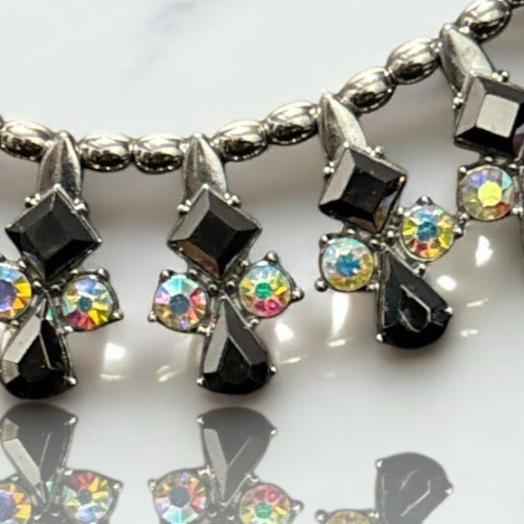Vintage NY Necklace with AB Rhinestones & Jet Black Crystals - Picture 2 of 11